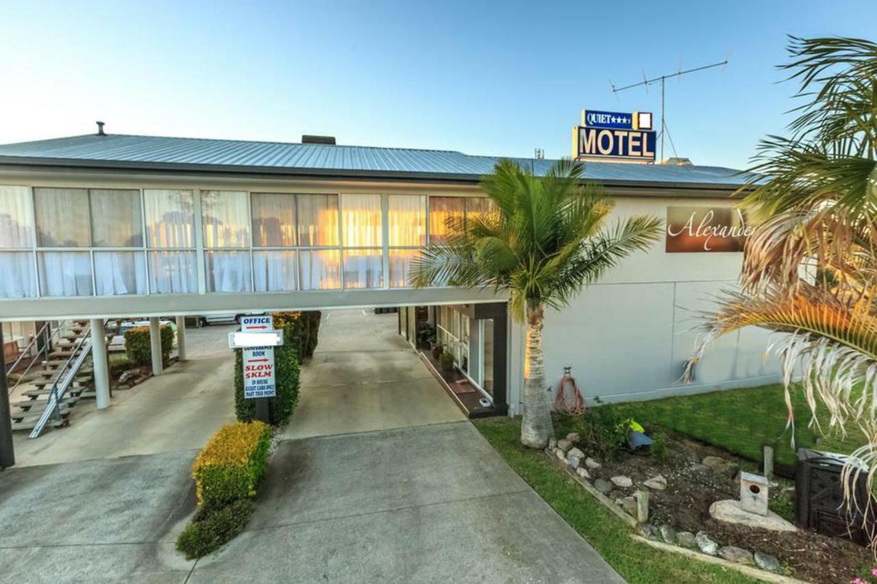 Alexander Motel Warwick Exteriör bild